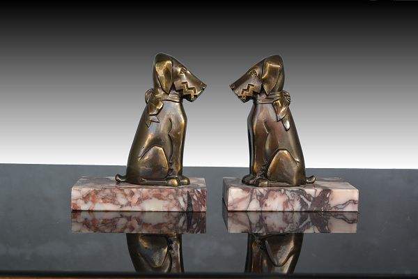 Cubist dogs bookend