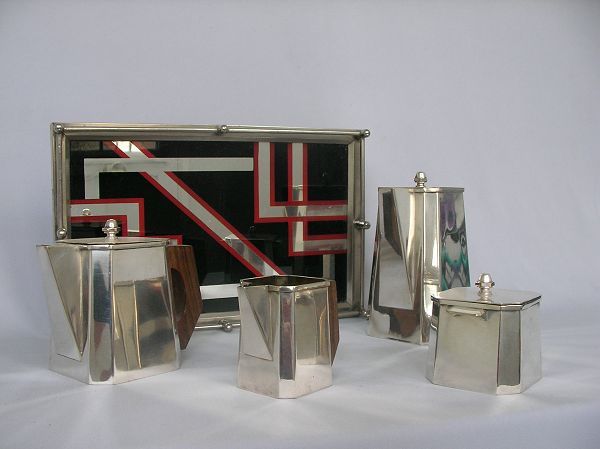 French Cab art deco bronze sculptures and lightings