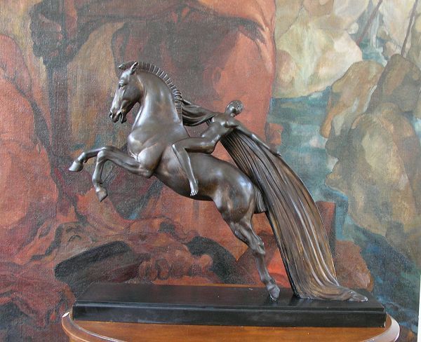 French Cab art deco bronze sculptures and lightings