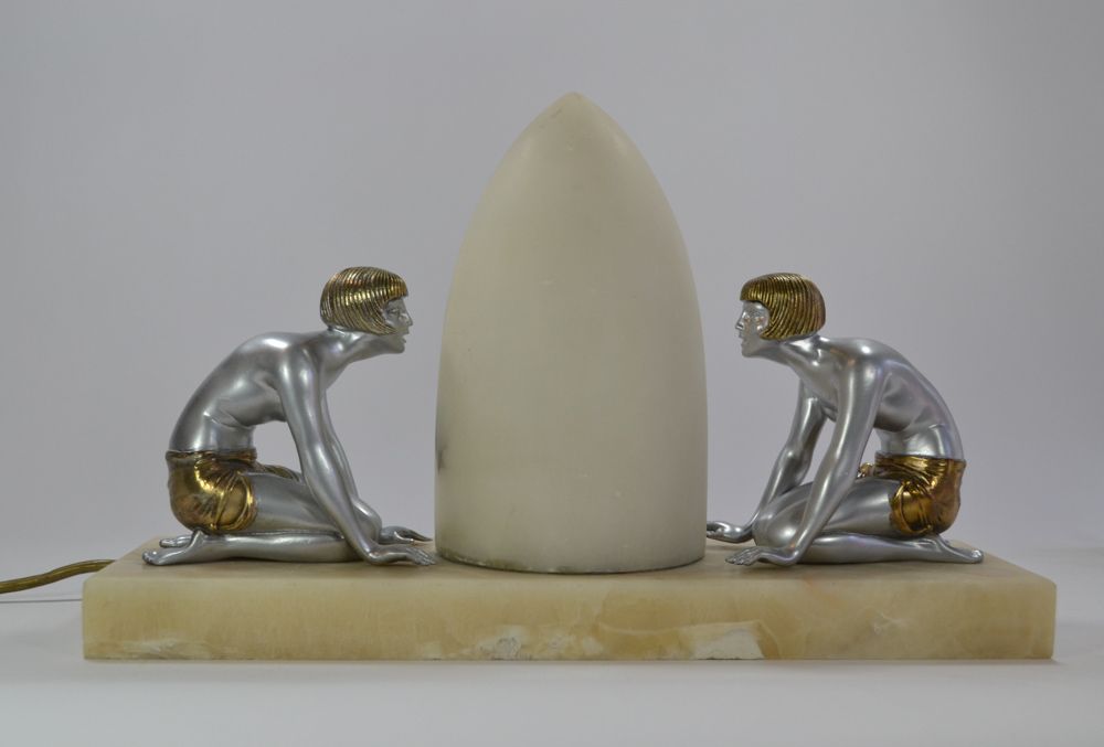 Art deco metal, alabaster and Onyx lamp. 1930