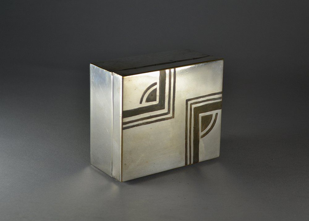 Rare art deco Luc Lanel for Christofle cigarette box. 