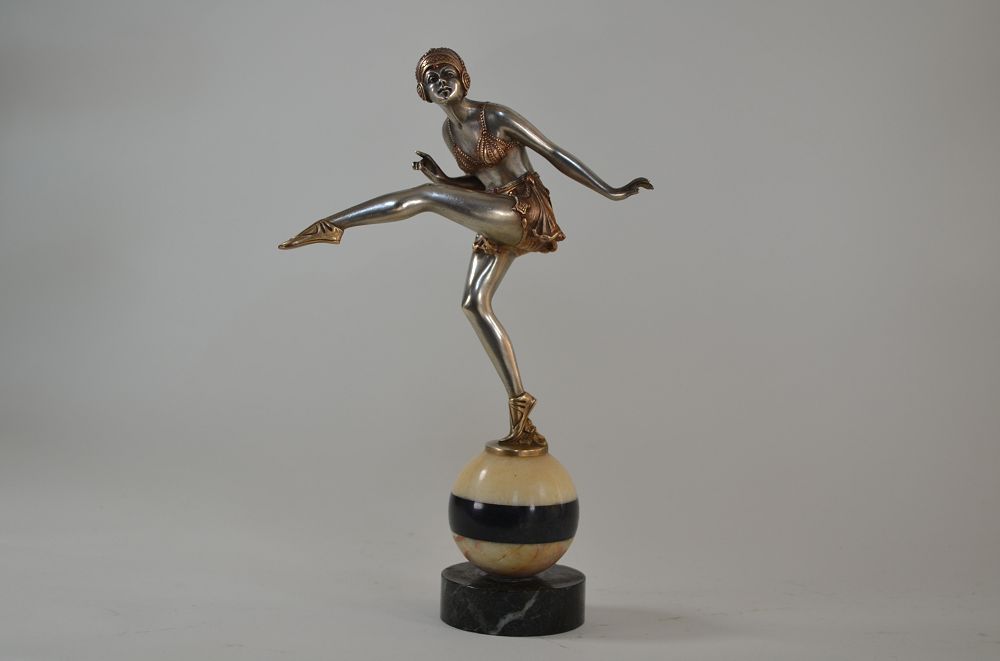 Pierre Le Faguays / Laurel russian dancer. Bronze