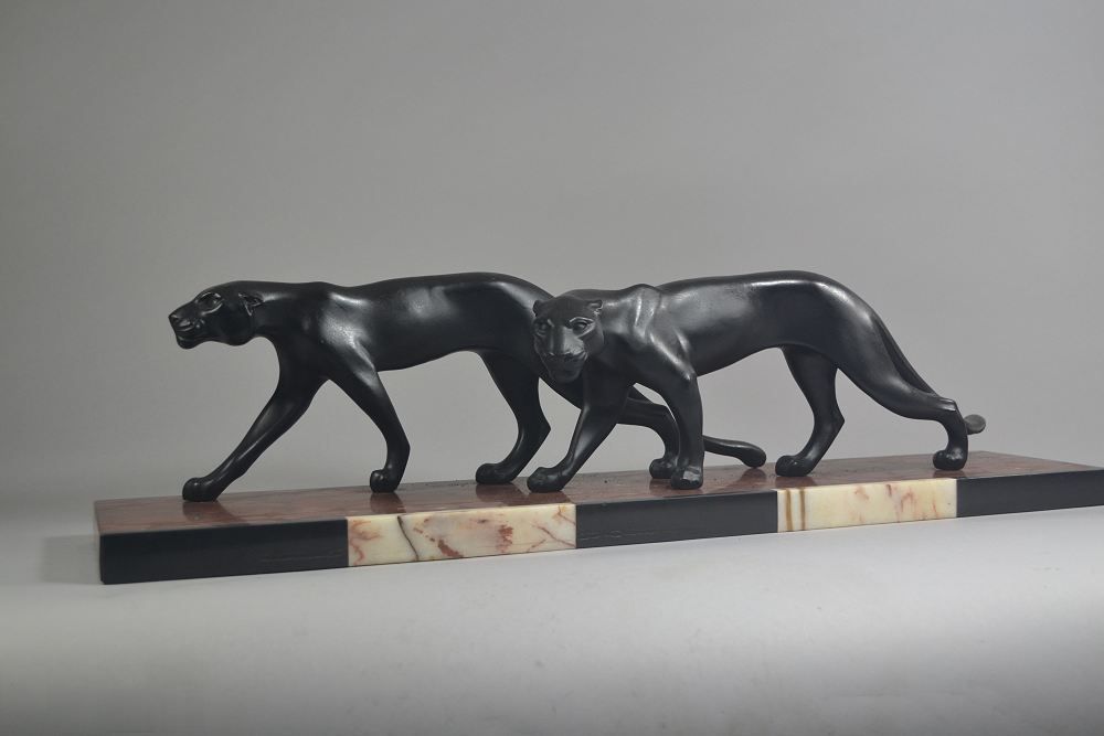 A group of two panthers. M. Font. Art deco sculpture
