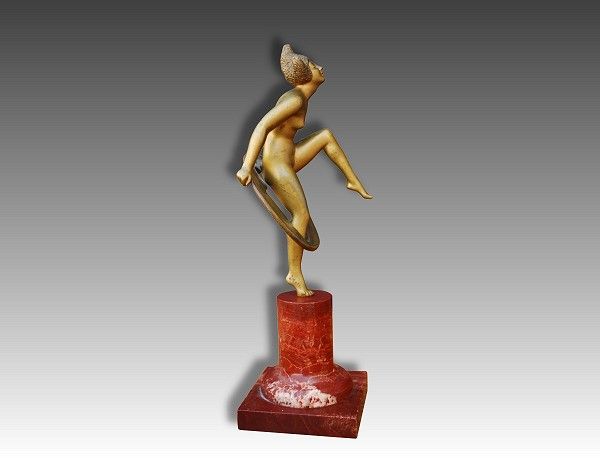 Bronze circus dancer