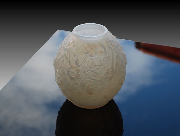 Opalescent Verlys Vase