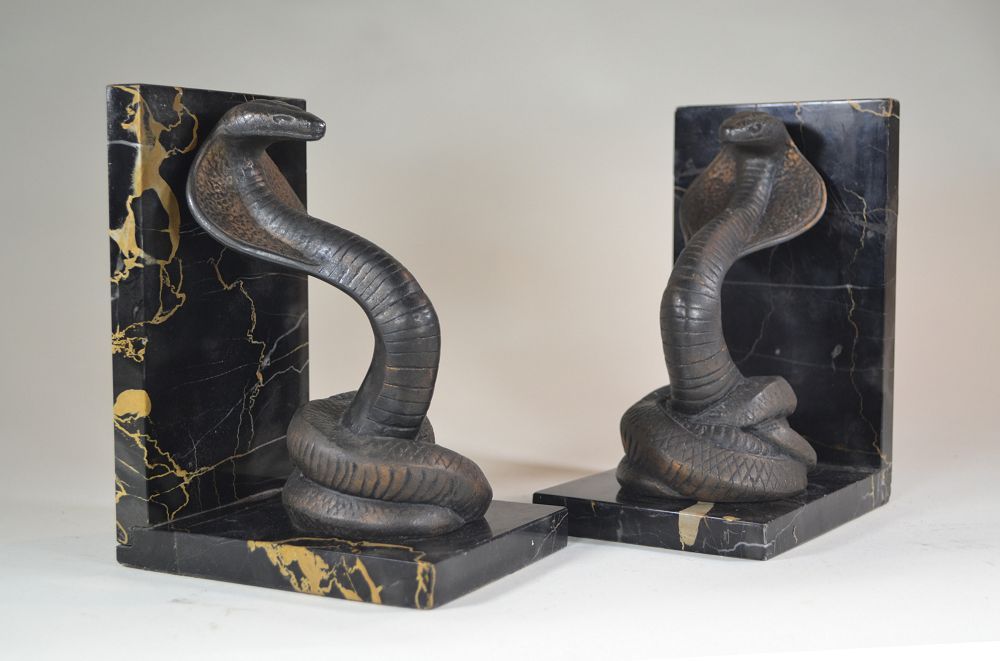 1930.fr Bookends with cobra snake - Art deco sculptures bronze clocks vases