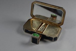 Auguste Peyroula compact, sterling silver, jade, gold. Cartier era