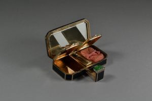 Auguste Peyroula compact, sterling silver, jade, gold. Cartier era