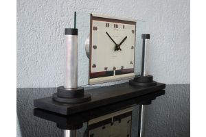 Ato clock modernnist