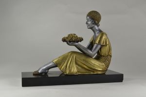 Dh . Chiparus art deco lady with flowers