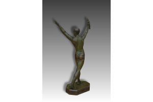 Chiparus sculpture