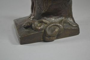 Bronze figure of an egyptian lady with snake. Csaky era.