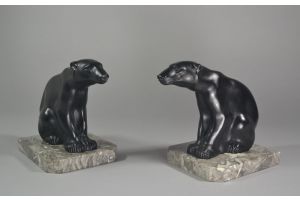 Art deco bears bookends. Signed M. Font.