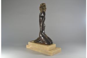 Rare R. Guerbe bronze art deco figure of a lady with bunch of flowers