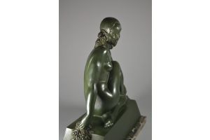 Rare Raymonde GUERBE sculpture. Flower garland lady.