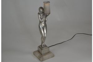 Cubist F. Guiraud art deco bronze lady holding a jar. Lamp. 