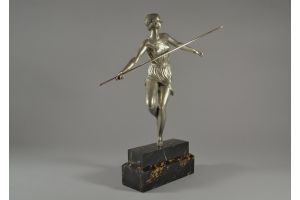 Art deco Josselin bronze figure of an amazone