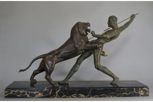 Art Deco Lion Hunter sculpture Signed by Limousin / statue Circa 1930