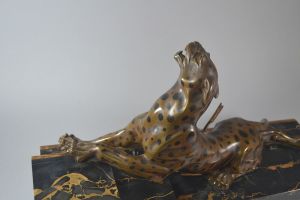 G. DAVERNY Art deco bronze panther stunning dinanderie patina