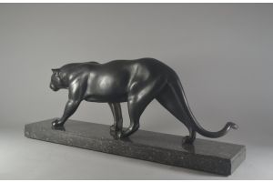 A large art deco panther. French. Circa 1930.. Signed Rulas