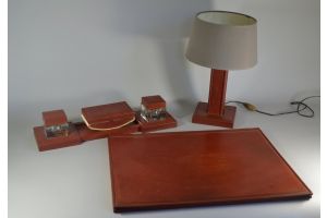 Circa 1930 leather desk set . Crystal inkwells.